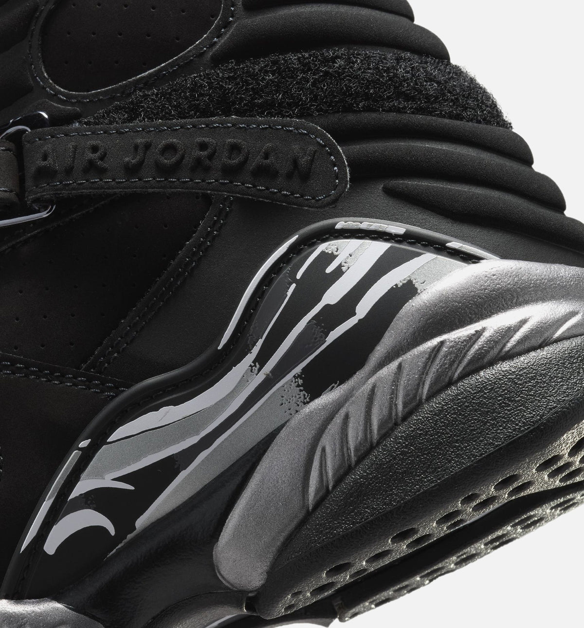 Air Jordan 8 Retro Chrome Black and Light Graphite – Grade School Lifestyle Shoe in Black/White/Light Graphite