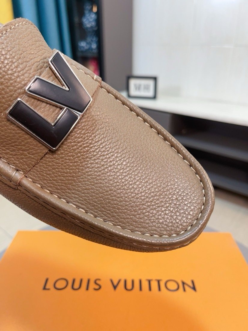 Louis Vuitton Pebbled Metal-Accent Driving Loafers